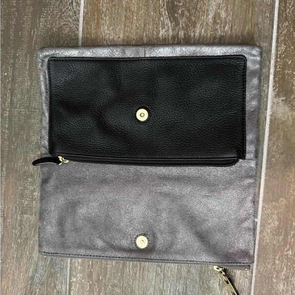 GAP Gray and Gold Textured cow leather Clutch - Picture 4 of 12